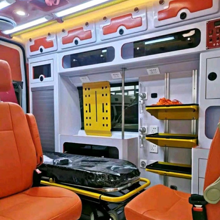 胶州长途救护车护送病人租赁价格